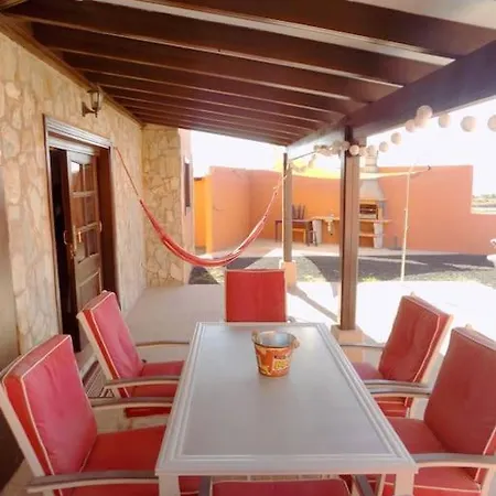 Holiday home Beautiful House With Pool - 'casa Mar Y Tierra' *