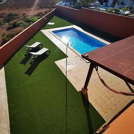 Beautiful House With Pool - 'casa Mar Y Tierra'